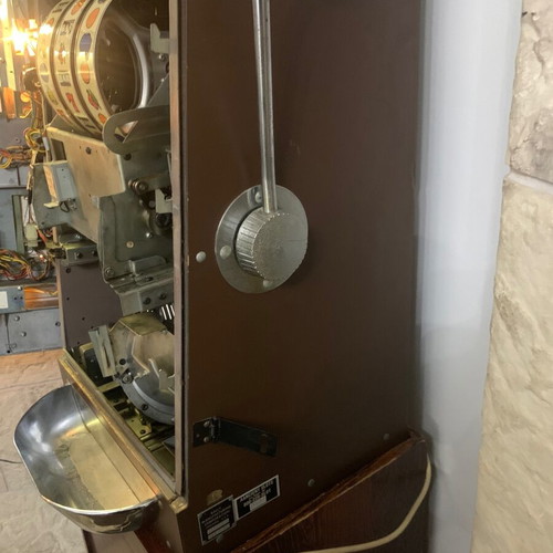 Bally Manufacturing Chicago USA slot machine used, authentic 1960 collectible