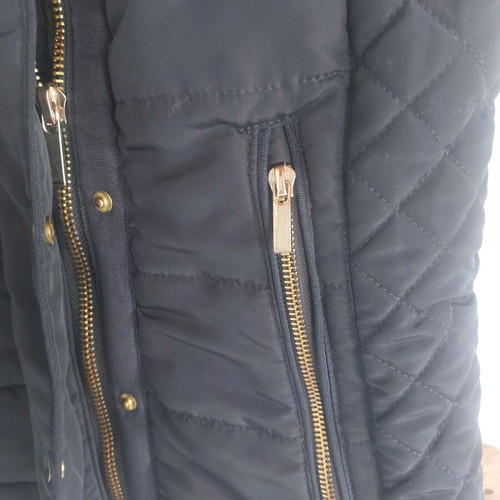 Sleeveless gilet Stradivarius