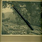  ΠΑΛΙΑ ΦΩΤΟΓΡΑΦΙΑ. ΔΕΛΦΟΙ. Αποψη . Φωτογραφία του 1936 Γάλλου φωτογράφου επικολλημένη σε χαρτόνι. Διαστάσεις φωτογραφίας 17,50 χ 23 εκατ. Με το χαρτόνι 31χ32 εκατ.