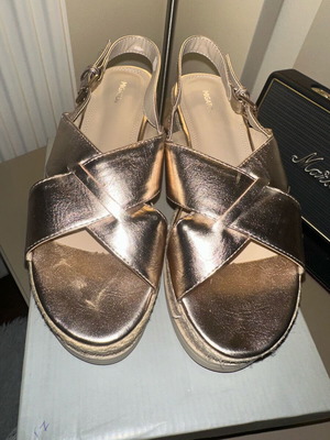 Migato platform sandals new, pink gold size 39