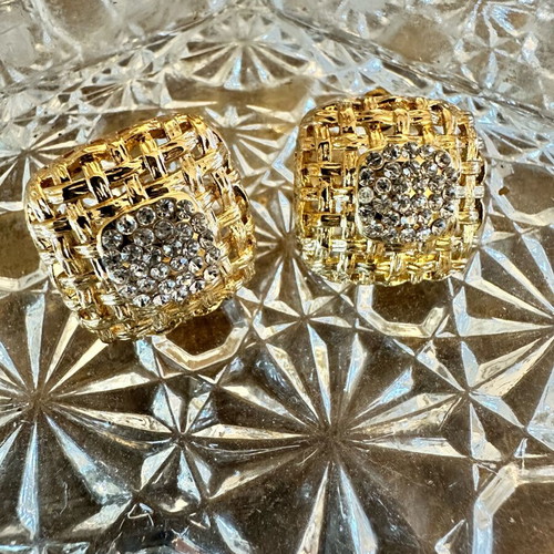 Earrings with bicolor zircon like new
