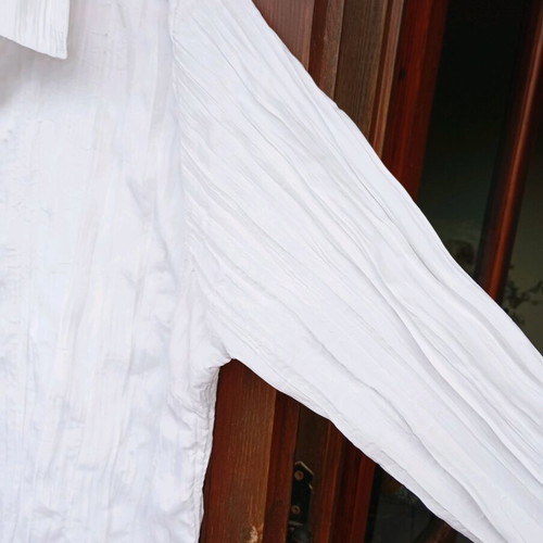 White shirt XL like new