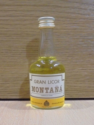 Montana liqueur old miniature bottle 45ml sealed like new