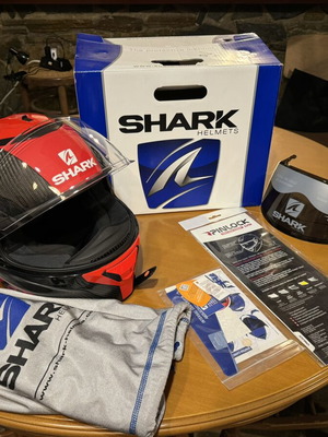 Shark κράνος μηχανής XS carbon 1290gr σαν καινούργιο
