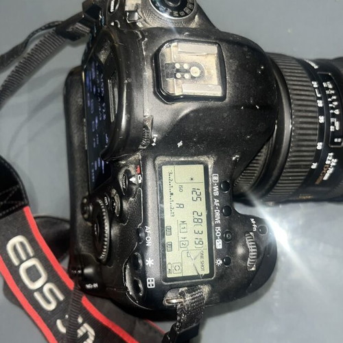 Canon 5D Mark III camera with Sigma 24-70mm f/2.8 lens used