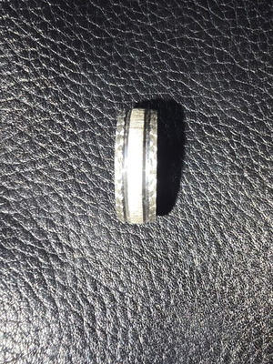 Silver women's ring like new