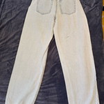 Light-colored 90’s baggy jeans used, size 38, ultra high waist