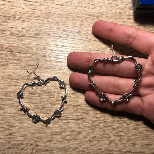 Heart punk gothic fairy earrings new, silver