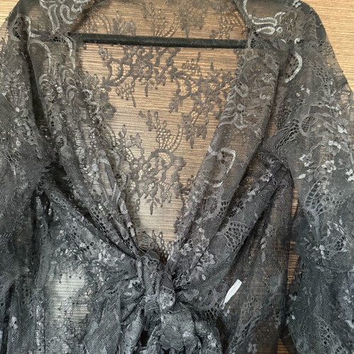 BSB blouse with wide sleeves, size L, like new, black