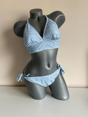 Two-piece blue swimsuit size M new