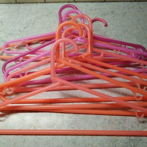 Children's hangers like new, pack of 10