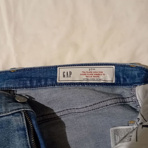 Gap women's jeans 27 regular new, blue
