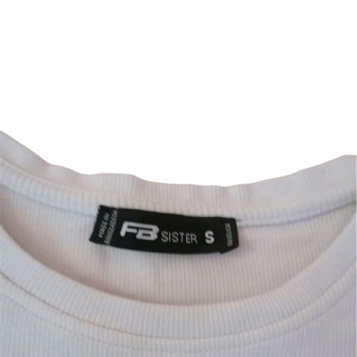 White t-shirt used, size S