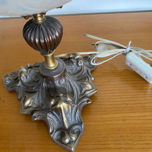 Table lamp antique with fayiance glass and bronze carvings like new