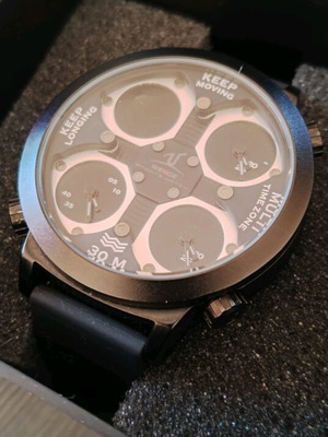 Weide watch new, black