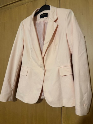 Women's suit set jacket and trousers in soft pink no 38 like new