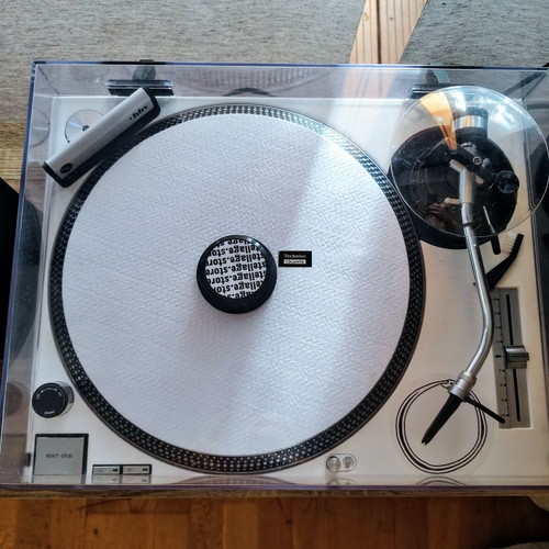 Techninks MK 1210 white turntable