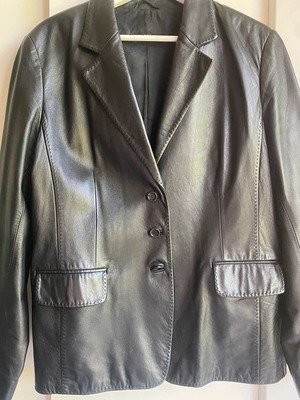 Women's leather jacket like new, black, size XXL 44