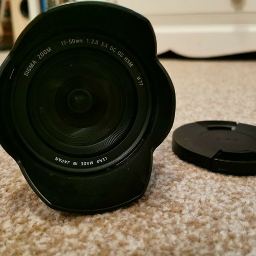 Sigma 17-50mm f/2.8 EX DC OS HSM lens for Nikon DX like new