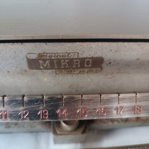 Mikro scale with 2 drams used, made in Germany