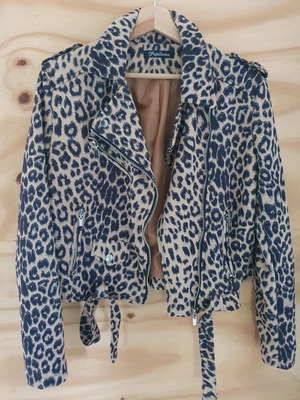 Bikerstyle leopard jacket new, size M/L