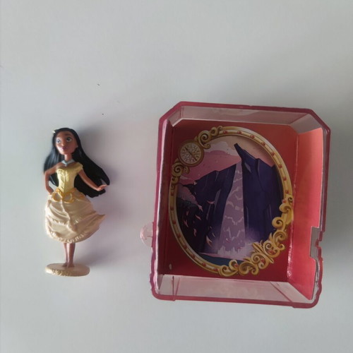 Disney Princess Gem Collection Series 1 Pocahontas doll used