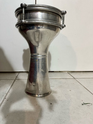 Doumbek used
