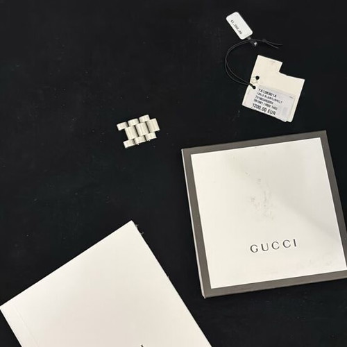 Gucci wristwatch like new, gray, men's