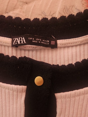 Zara πλεκτή μπλούζα cardigan μέγεθος S σαν καινούργιο, λευκό με μαύρες λεπτομέρειες