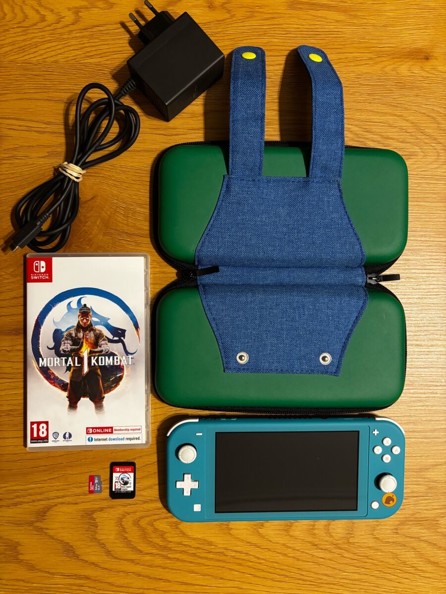 Nintendo Switch Lite Turquoise like new… - € 240,00 - Vendora.cy