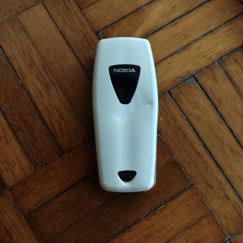 Nokia 3510i mobile phone for spare parts