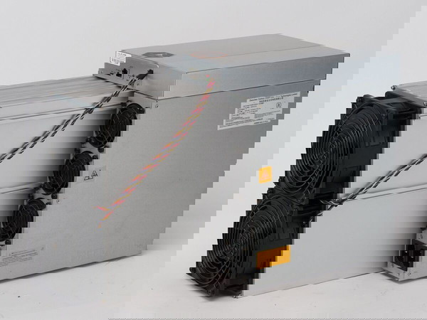 Antminer E9 Pro - 4000Mhz на Ethash Algo при 2200w - в отлично състояние - Bitmain Asic Miner