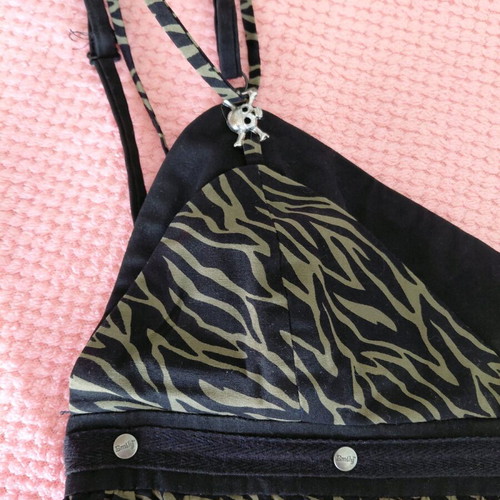 Emily The Strange 90s dress medium, like new, black