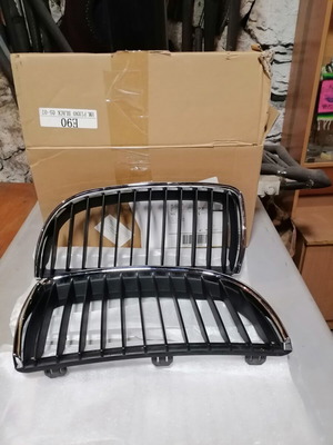 BMW E90 kidney grilles new with packaging