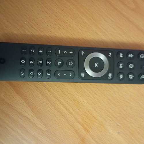 Cosmote Android TV box remote control like new