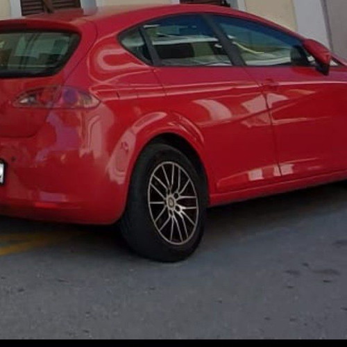 Seat Leon Reference 2008 used, red, 1.4L, 239000 km, manual