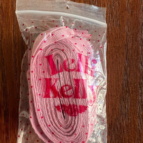 Lelli Kelly wide shoelaces new, pink