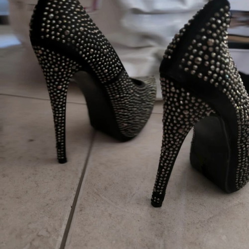 Evening shoes like new, black with rhinestones