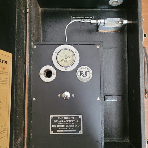 Anesthetic oxygen gas production machine 1940-1960 collectible