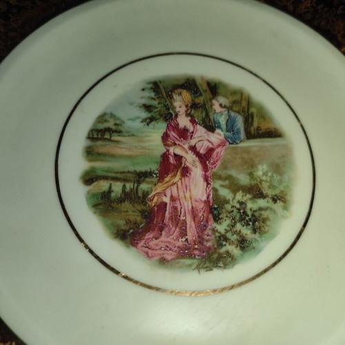Bavaria porcelain wall plates set of 3 like new