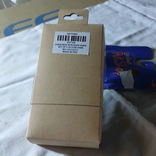 Small Christmas spreader knives new