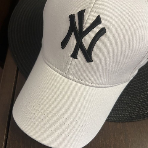 New Era hat new, white, one size