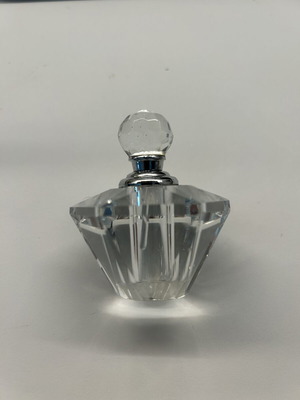 Vintage crystal perfume bottle Art Deco style like new