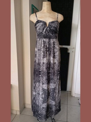 Ted Baker maxi φόρεμα σαν καινούργιο, νούμερο S/M, γκρι με αφαιρούμενη τιράντα