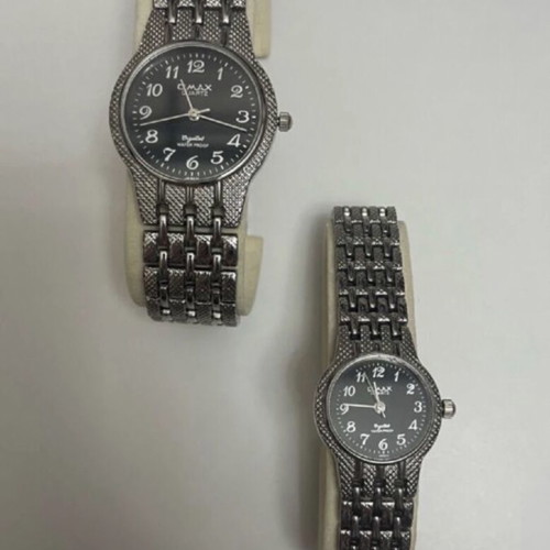 Watch set unisex silver new with case