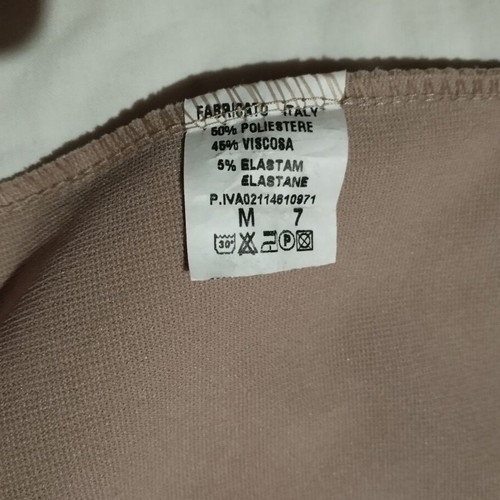 Dress beige sleeveless elastic like new, size M