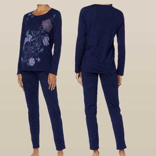Triumph spring pajamas set like new, dark blue floral design