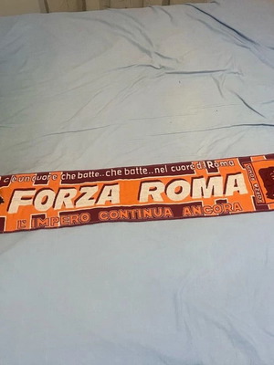Roma scarf like new, collectible