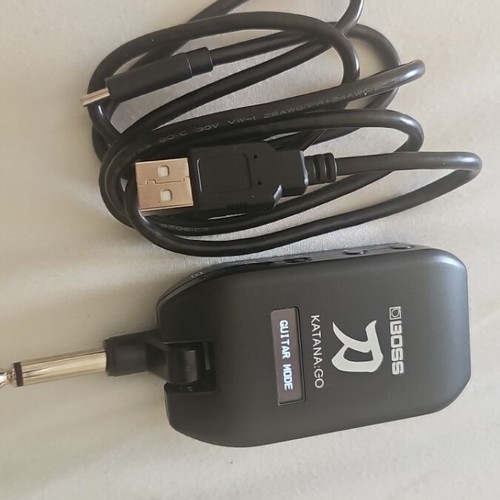 Boss Katana Go guitar and bass effects used