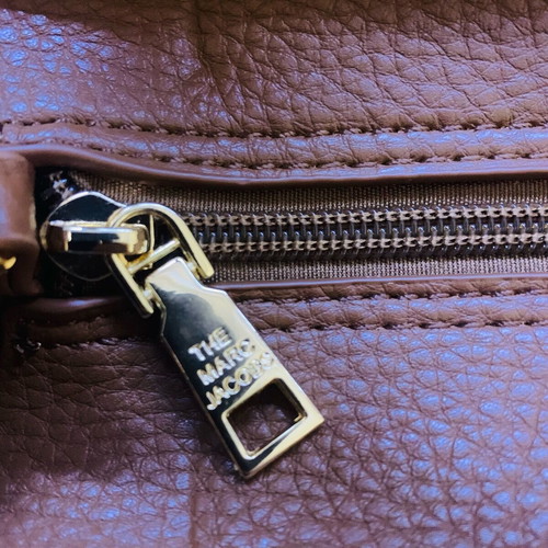 Marc Jacobs women's shoulder bag brown like new